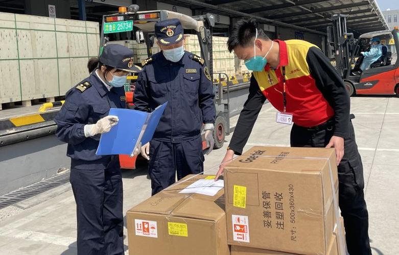 4月份青島空港進出口貨物量突破萬噸大關(guān)，展現(xiàn)外貿(mào)新活力